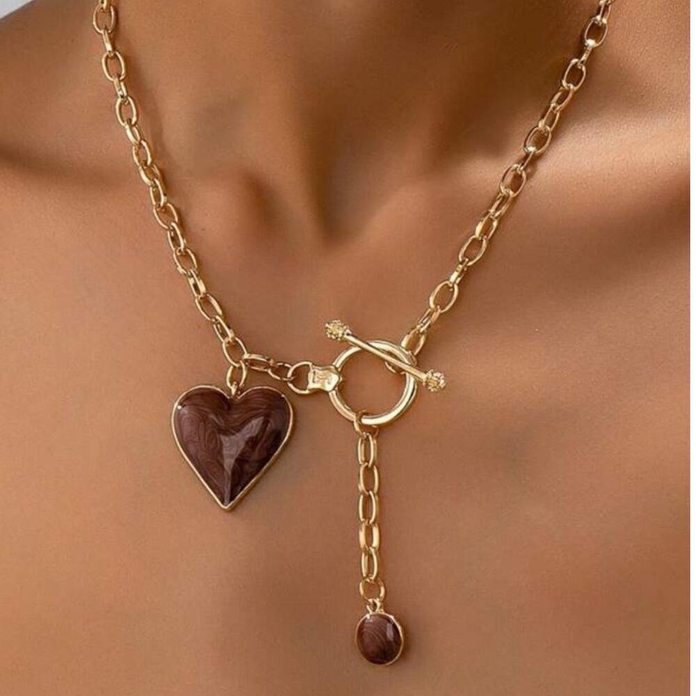 Brown Heart Pendant Necklace Gold Toggle Chain Y2K Trend